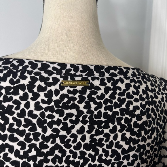 Michael Kors Black & White Abstract Blouse NEW WITH TAGS size Large - Picture 7 of 11